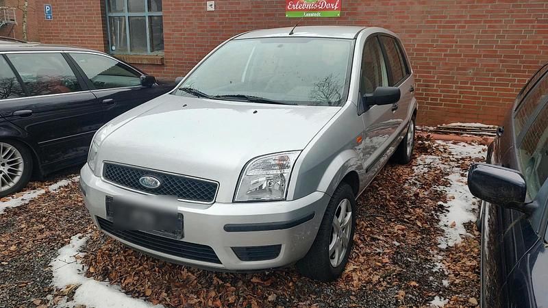 Gebraucht Ford Fusion 80 PS (58 kW) 2004 Silber Kleinwagen