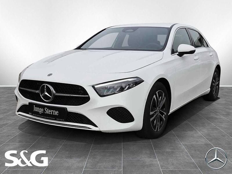 Gebraucht Mercedes A180 Progressive 136 PS (100 kW) 2024 Unilack polarweiß Limousine
