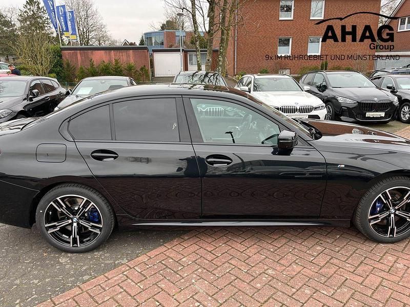 Gebraucht BMW 330 Performance 245 PS (180 kW) 2025 Schwarz Limousine
