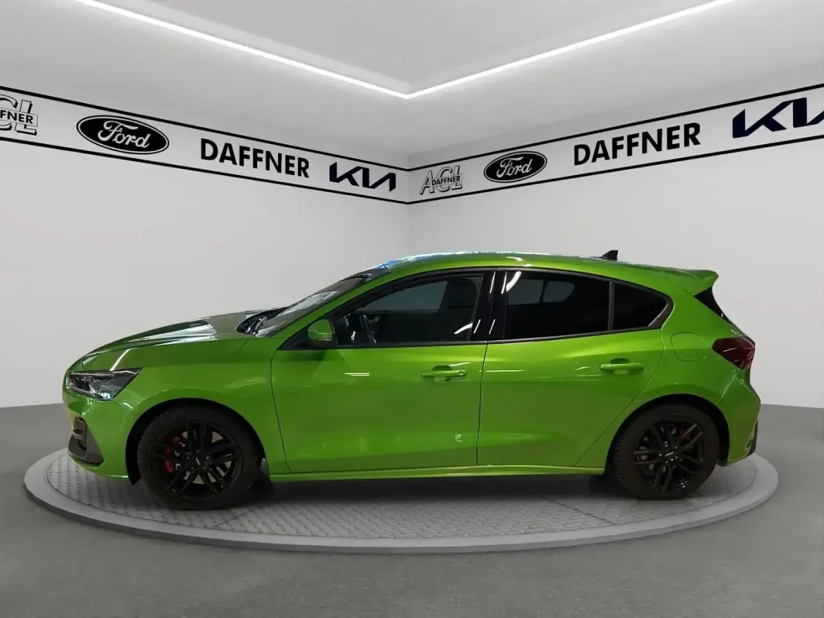 Brugt Ford Focus ST 280 HK (205 kW) 2023 Grøn Sedan