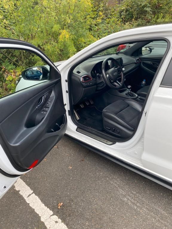 Weiß Gebraucht 2019 Hyundai i30 N Performance Limousine | 19.000 € (Superpreis) - Bild 1/4