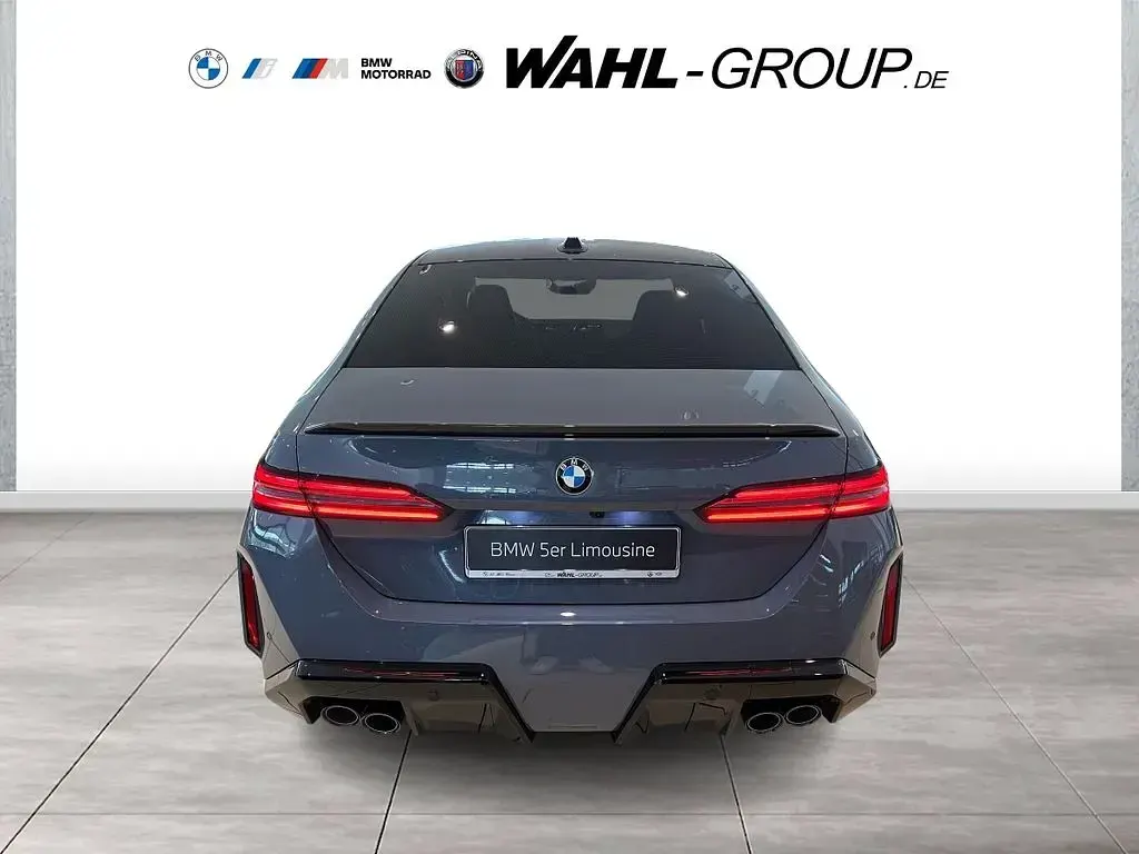 Neu BMW M5 Performance 727 PS (534 kW) 2026 Bmw individual storm bay metal Limousine