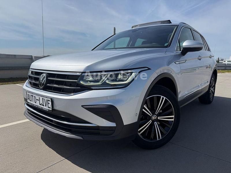 Silber Gebraucht 2023 VW Tiguan Life SUV | 26.990 € (Guter Preis) - Bild 1/4