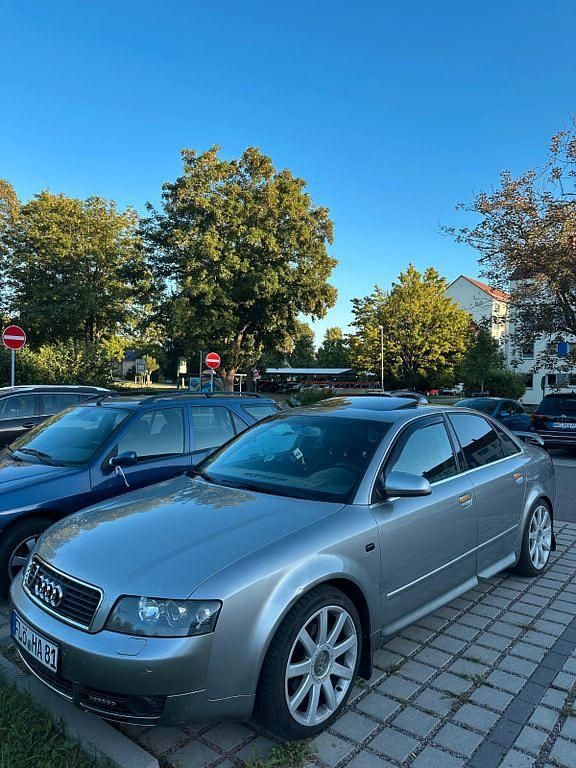 Gebraucht Audi A4 Performance 131 PS (96 kW) 2004 Grau Limousine