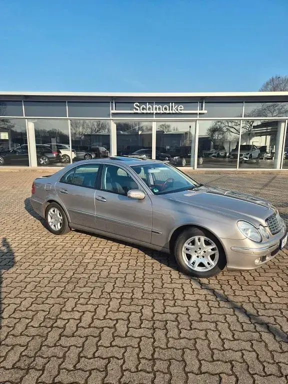 Gebraucht Mercedes E240 Elegance 177 PS (130 kW) 2004 Limousine
