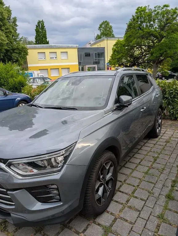 Usata SsangYong Korando Quartz 163 CV (119 kW) 2020 Grigio SUV