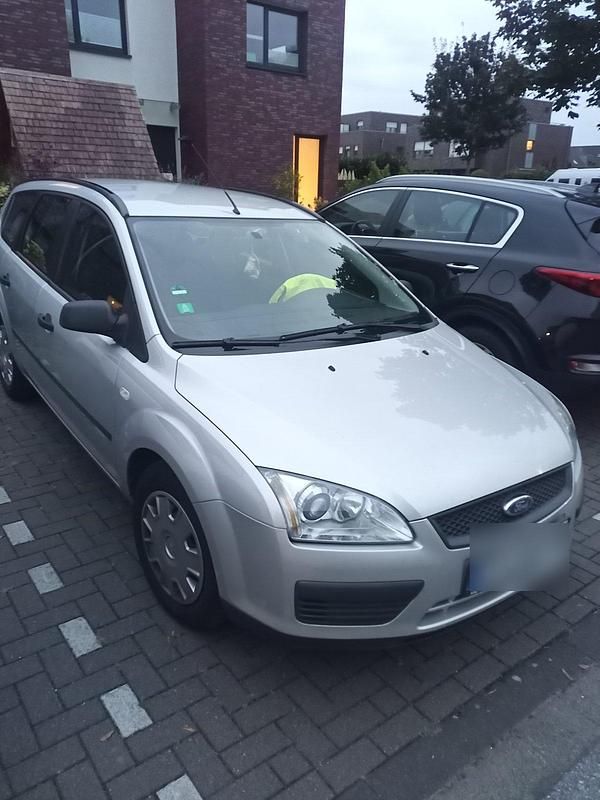 Gebraucht Ford Focus 109 PS (80 kW) 2006 Silber Kombi