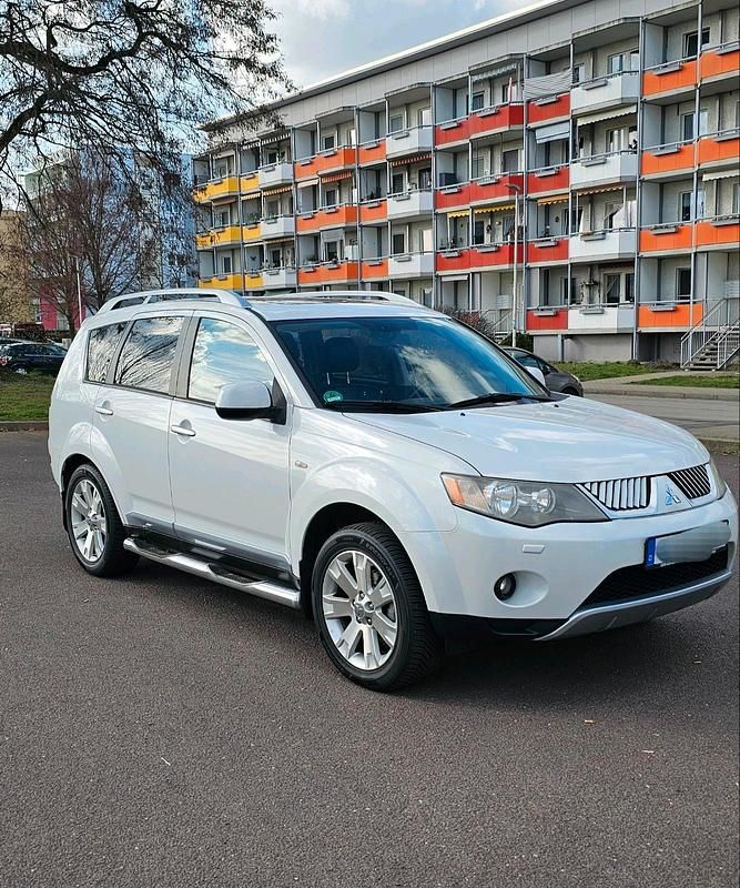 Gebraucht Mitsubishi Outlander 156 PS (114 kW) 2008 Weiß SUV