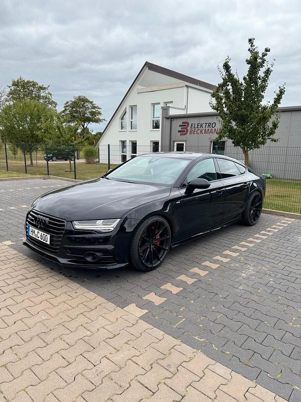 Schwarz Gebraucht 2016 Audi A7 Sportback S-Line Kleinwagen | 28.990 € (Guter Preis) - Bild 1/4