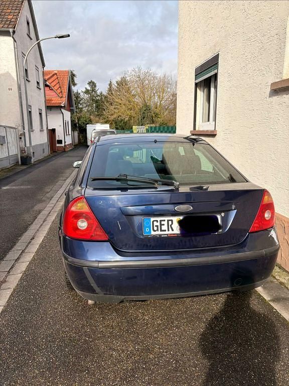Gebraucht Ford Mondeo 145 PS (106 kW) 2002 Blau Limousine