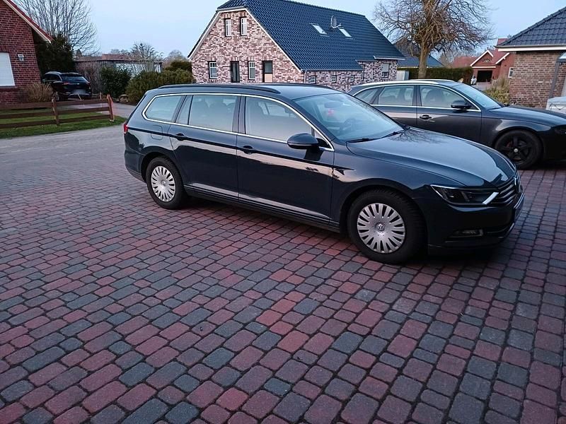 Gebraucht VW Passat 150 PS (110 kW) 2018 Grau Kombi