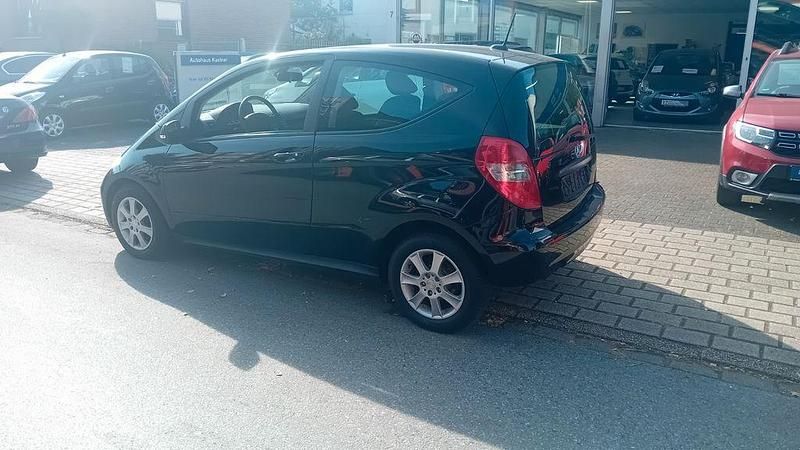 Gebraucht Mercedes A160 82 PS (60 kW) 2009 Schwarz Kleinwagen