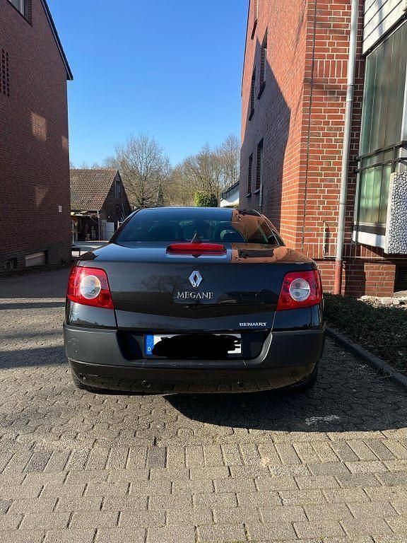 Schwarz Gebraucht 2006 Renault Mégane Cabriolet Dynamique Cabrio | 1.800 € (Guter Preis) - Bild 1/4