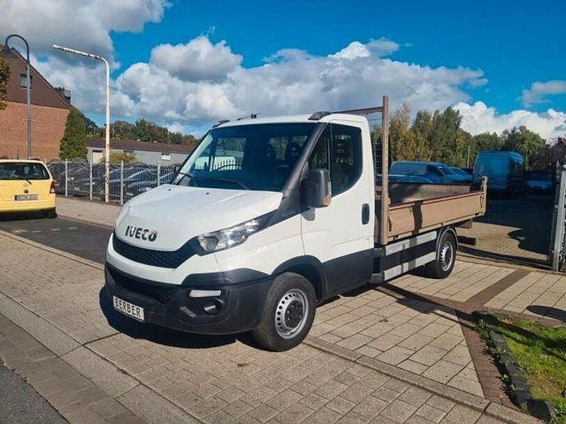 White ic 194 Gebraucht 2016 Iveco Daily Van | 15.790 € (Etwas zu teuer) - Bild 1/4