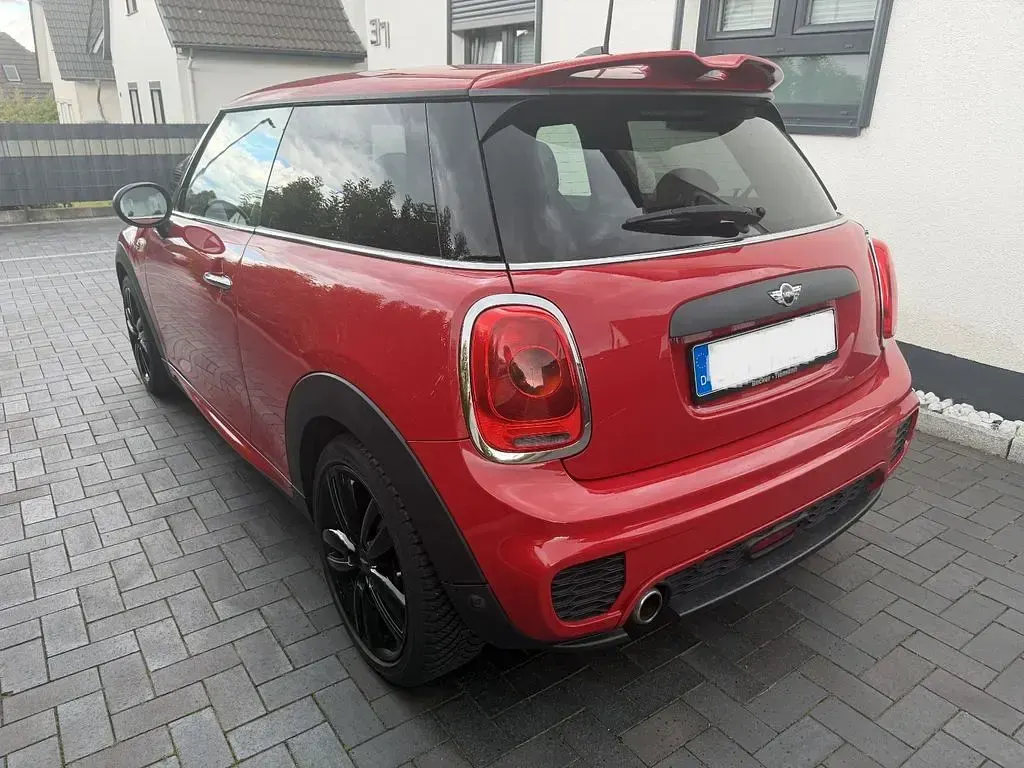 Gebraucht Mini John Cooper Works 102 PS (75 kW) 2018 Rot Kleinwagen