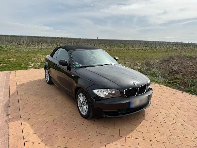 Gebraucht BMW 114 140 PS (102 kW) 2010 Schwarz Kleinwagen