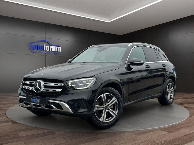 Schwarz Gebraucht 2022 Mercedes GLC220 SUV | 30.990 € - Bild 1/4