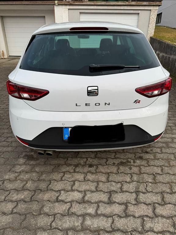 Gebraucht Seat Leon FR 179 PS (131 kW) 2016 Weiß Limousine