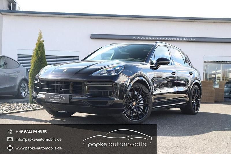 Schwarz Gebraucht 2020 Porsche Cayenne Turbo Sport SUV | 72.895 € (Superpreis) - Bild 1/4