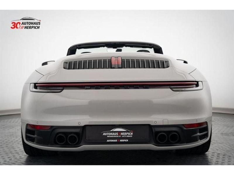 Gebraucht Porsche 992 450 PS (330 kW) 2024 Kreide Cabrio
