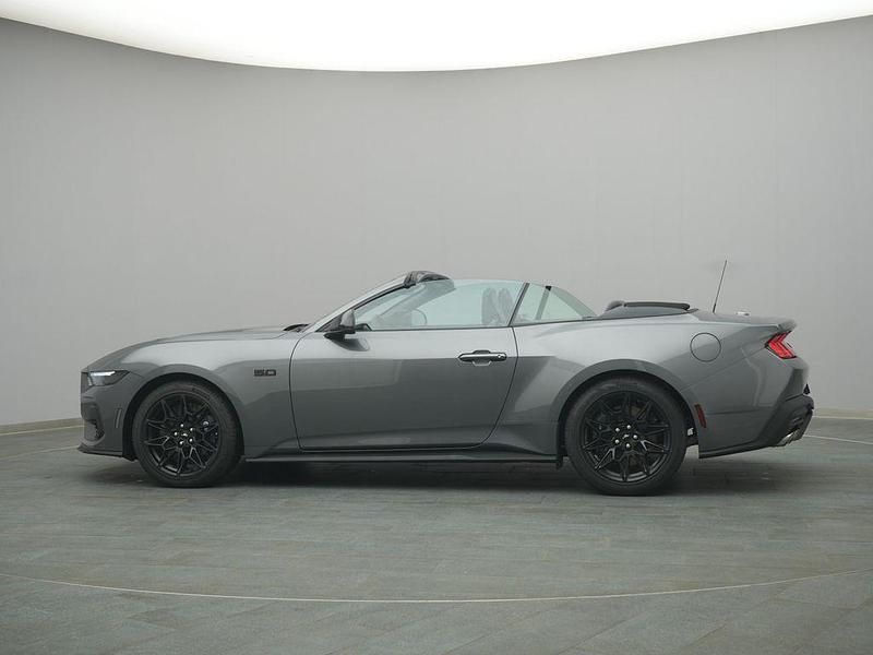 Neu Ford Mustang GT 446 PS (328 kW) 2025 Carbonized gray Cabrio