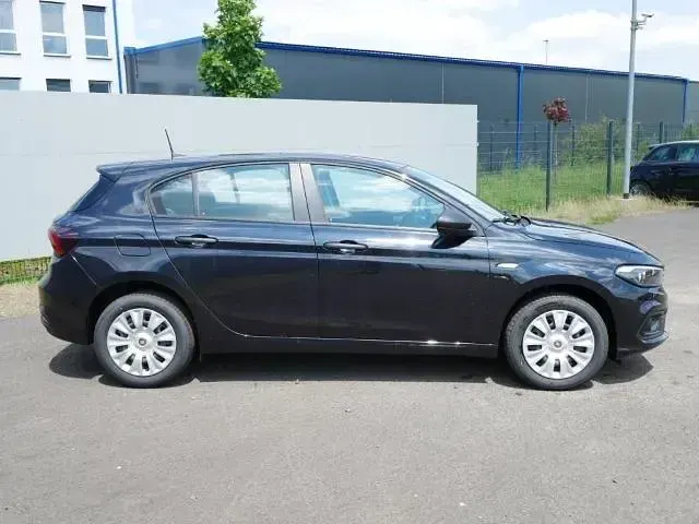 Gebraucht Fiat Tipo Life 131 PS (96 kW) 2024 Schwarz Limousine