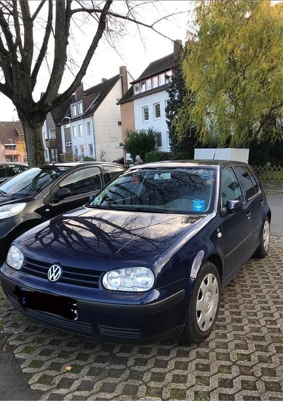 Blau Gebraucht 2000 VW Golf IV Kleinwagen | 2.200 € (Fairer Preis) - Bild 1/4