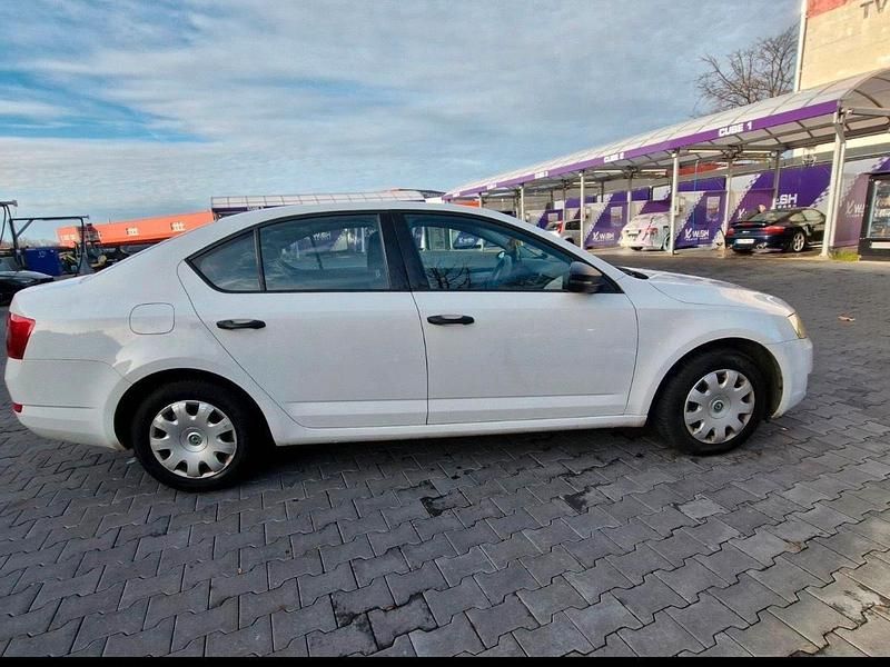 Gebraucht Skoda Octavia 2013 Weiß Limousine