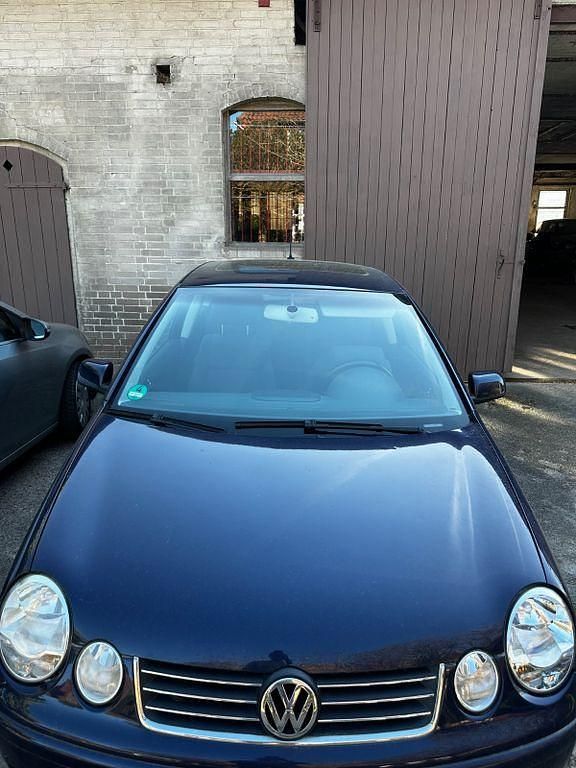 Blau Gebraucht 2004 VW Polo Comfortline Limousine | 2.000 € (Fairer Preis) - Bild 1/4