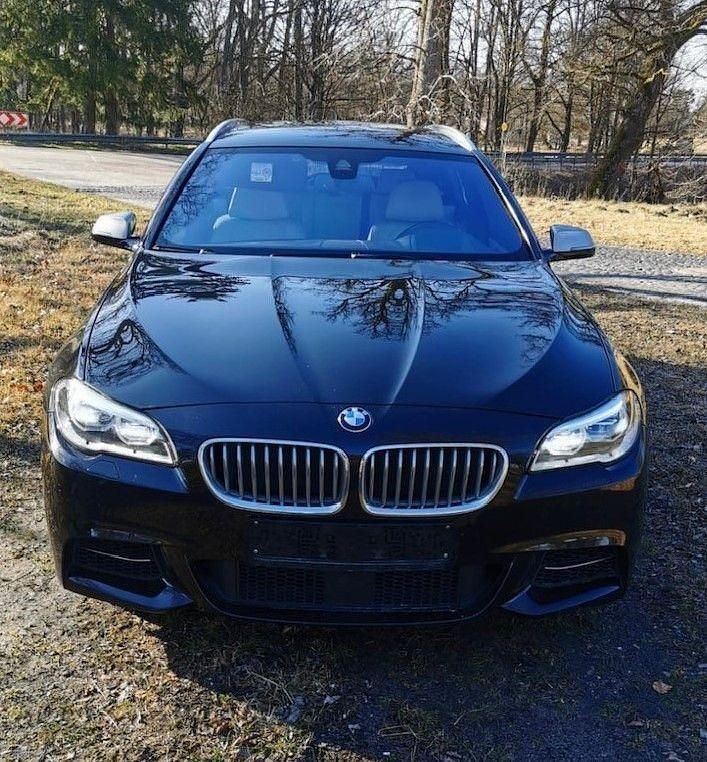 Schwarz Gebraucht 2014 BMW M550 Sport Line Limousine | 22.950 € (Fairer Preis) - Bild 1/4