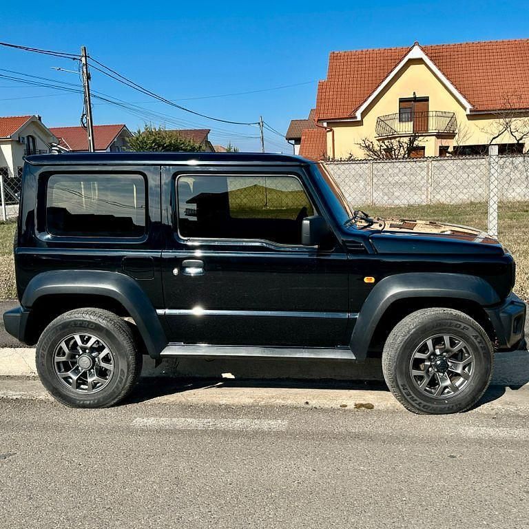 Gebraucht Suzuki Jimny 102 PS (75 kW) 2023 Schwarz SUV