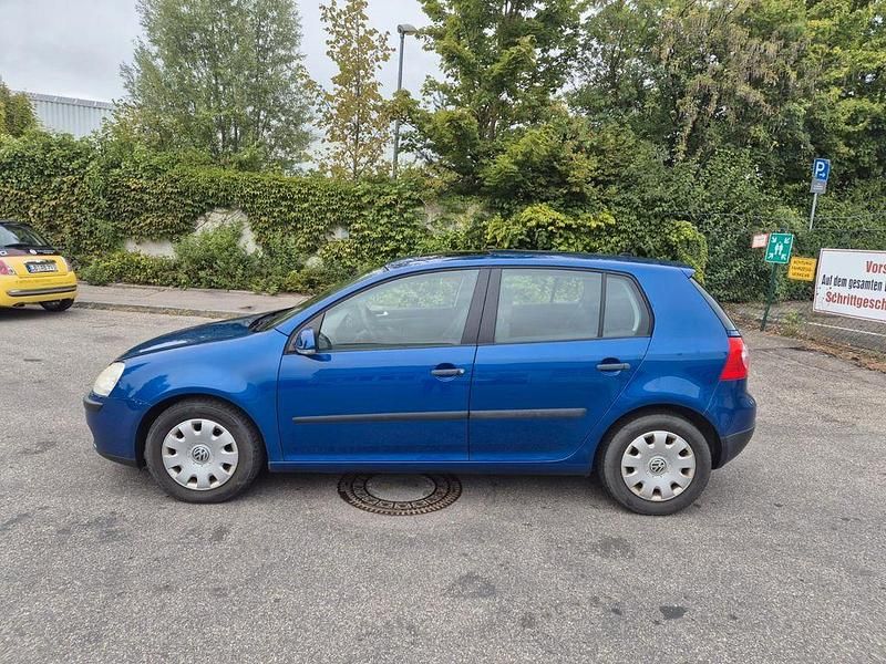 Blau Gebraucht 2007 VW Golf V Trendline Limousine | 3.700 € (Fairer Preis) - Bild 1/4