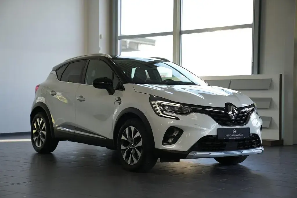 Gebraucht Renault Captur Bose Edition 140 PS (102 kW) 2021 Weiss qnc+schwarz gne SUV
