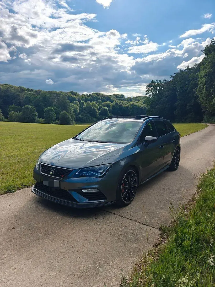 Gebraucht Seat Leon 4Drive 300 PS (220 kW) 2018 Grau Kombi