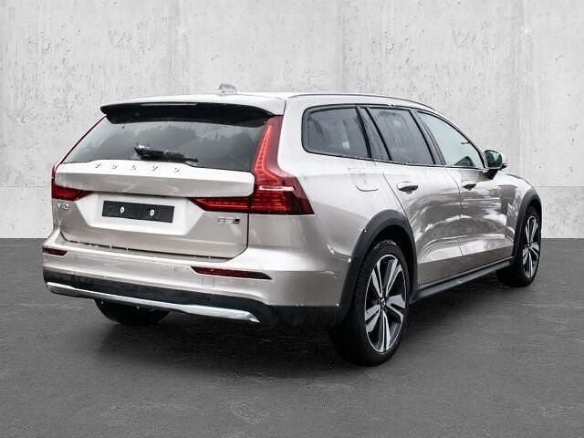 Occasion Volvo V60 CC Plus 250 ch (183 kW) 2024 Gris Break