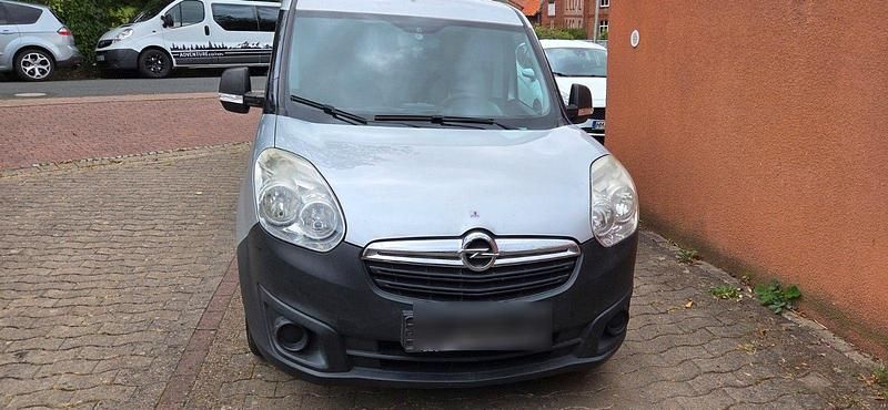 Silber Gebraucht 2014 Opel Combo Van / Kleinbus | 2.550 € (Guter Preis) - Bild 1/4