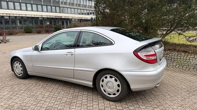 Gebraucht Mercedes CL200 122 PS (89 kW) 2005 Silber Coupé