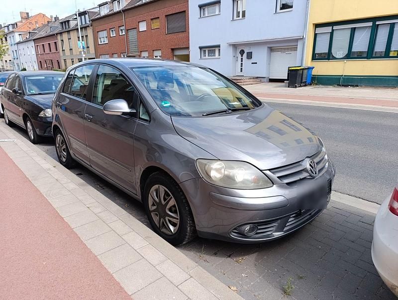 Grau Gebraucht 2006 VW Golf Plus Goal Van / Kleinbus | 1.400 € (Guter Preis) - Bild 1/4