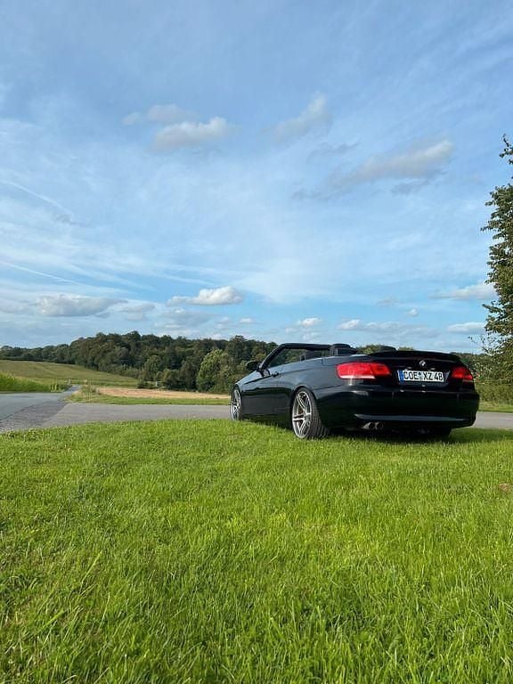 Gebraucht BMW 325 Cabriolet Sport Line 218 PS (160 kW) 2007 Schwarz Cabrio
