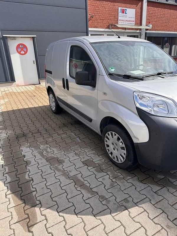 Gebraucht Peugeot Bipper 75 PS (55 kW) 2012 Van / Kleinbus