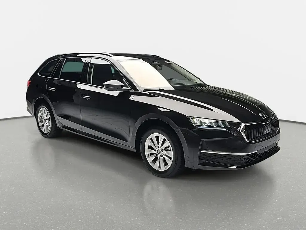 Neu Skoda 105 150 PS (110 kW) 2026 Schwarz Limousine