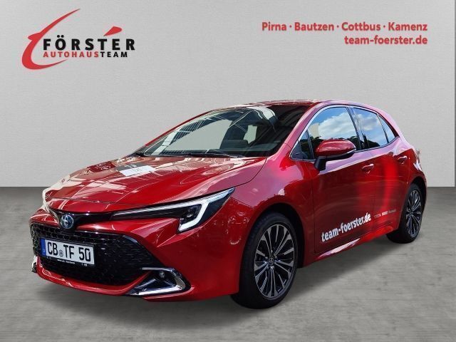 Rot Gebraucht 2023 Toyota Corolla Team Limousine | 27.770 € (Etwas zu teuer) - Bild 1/4