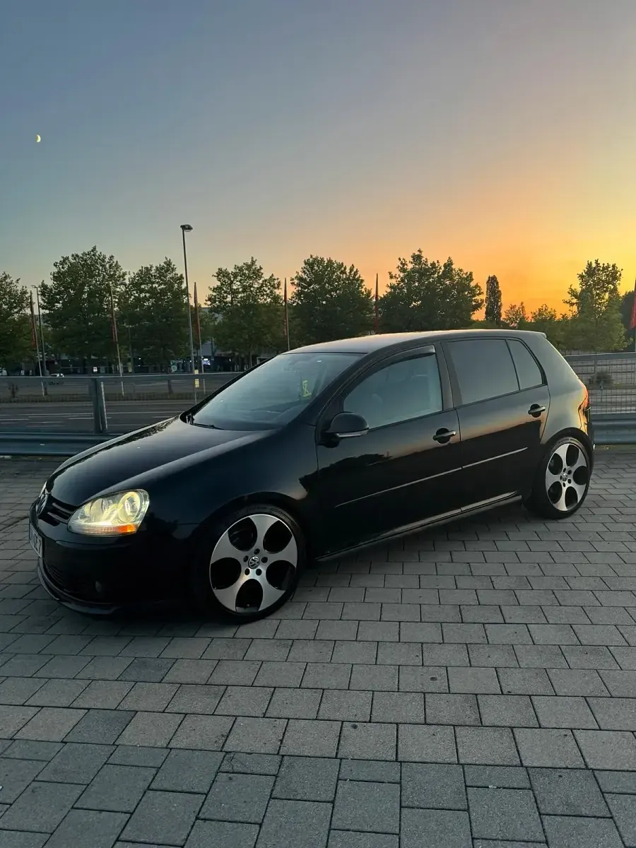 Gebraucht VW Golf IV 140 PS (102 kW) 2005 Schwarz Limousine