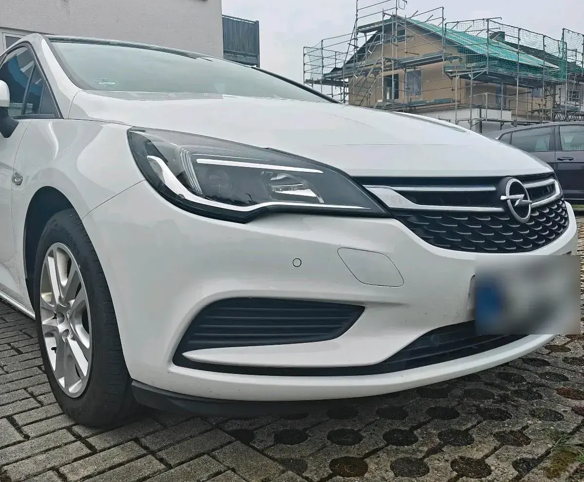 Gebraucht Opel Astra Edition 110 PS (80 kW) 2019 Weiß Limousine