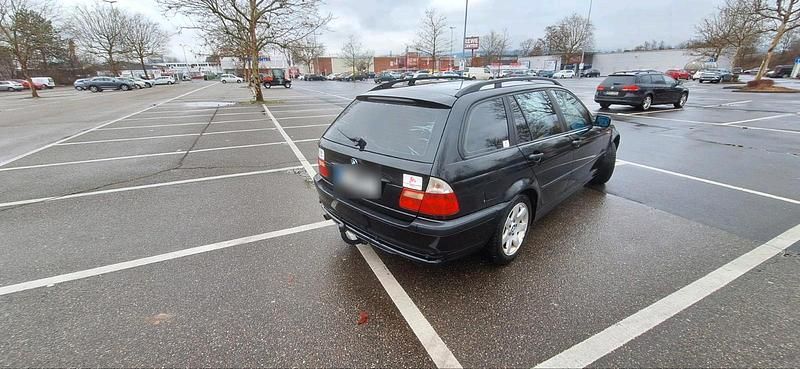 Gebraucht BMW 318 143 PS (105 kW) 2002 Schwarz Kombi