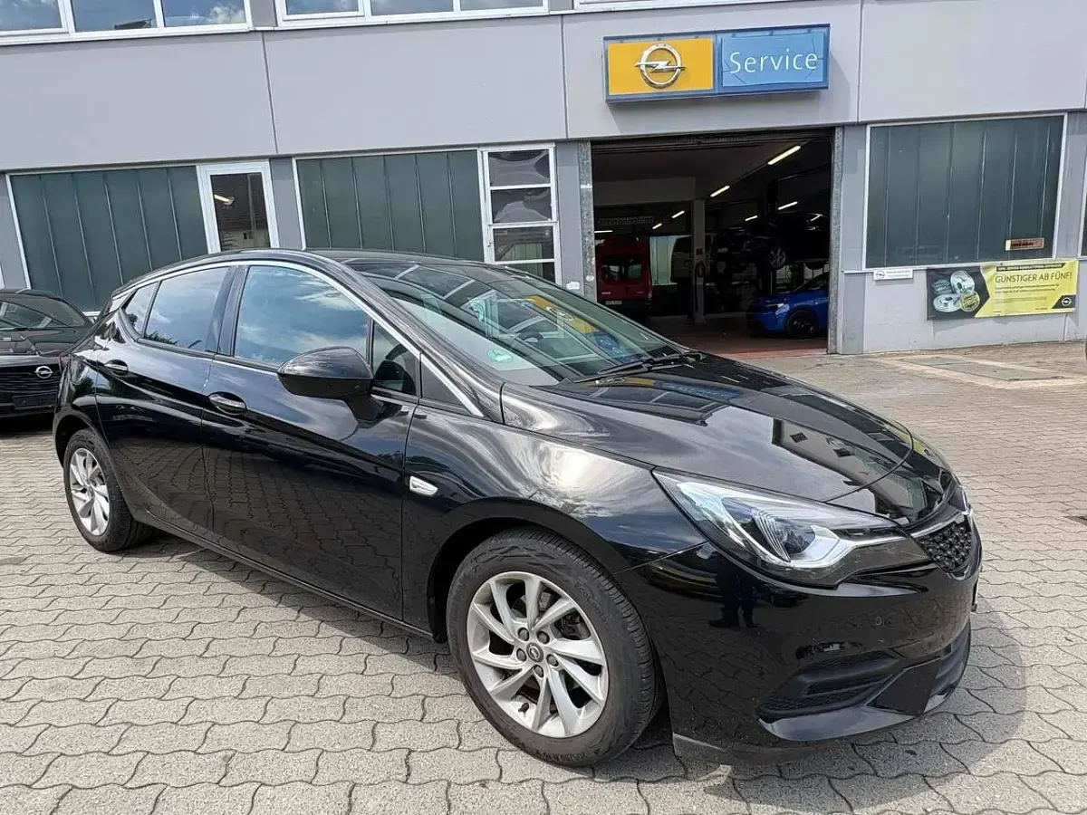 Gebraucht Opel Astra Basis 145 PS (106 kW) 2020 Schwarz Kleinwagen