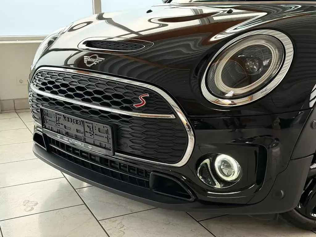 Gebraucht Mini Cooper S Clubman Classic 178 PS (130 kW) 2022 Midnight black metallic Kombi