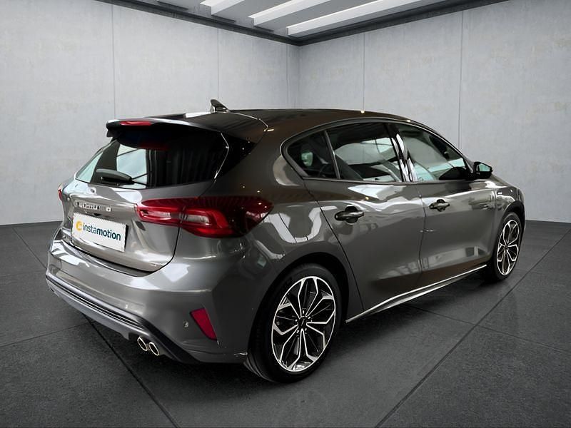 Gebraucht Ford Focus 125 PS (91 kW) 2024 Grau Limousine