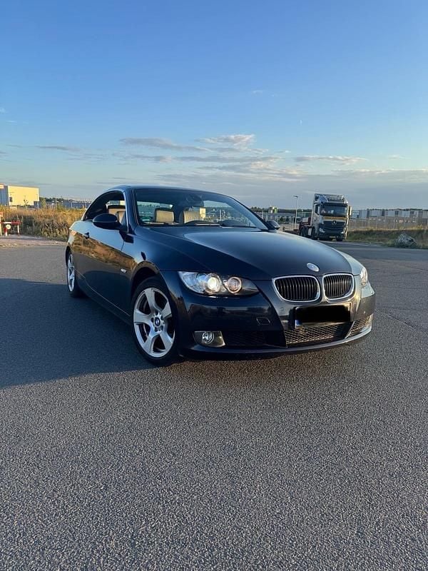 Blau Gebraucht 2007 BMW 118 Cabriolet Cabrio | 10.000 € - Bild 1/4