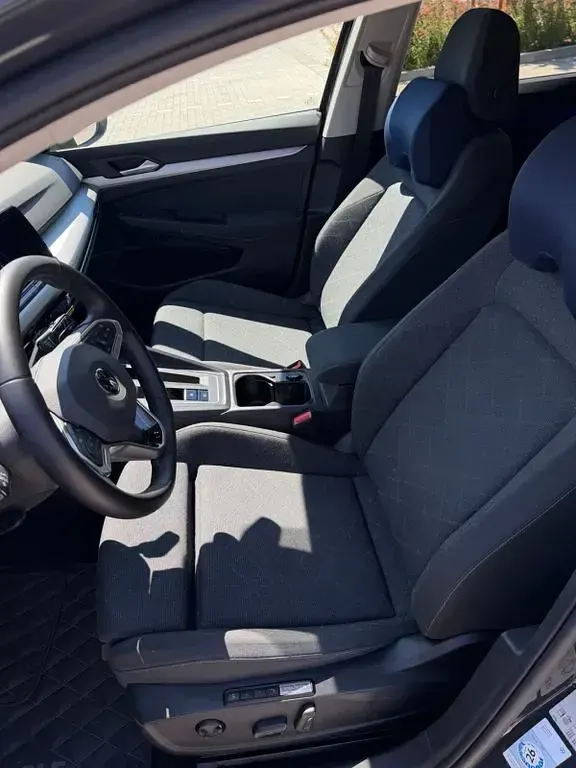 Gebraucht VW Golf VII Life 150 PS (110 kW) 2021 Grau Kleinwagen